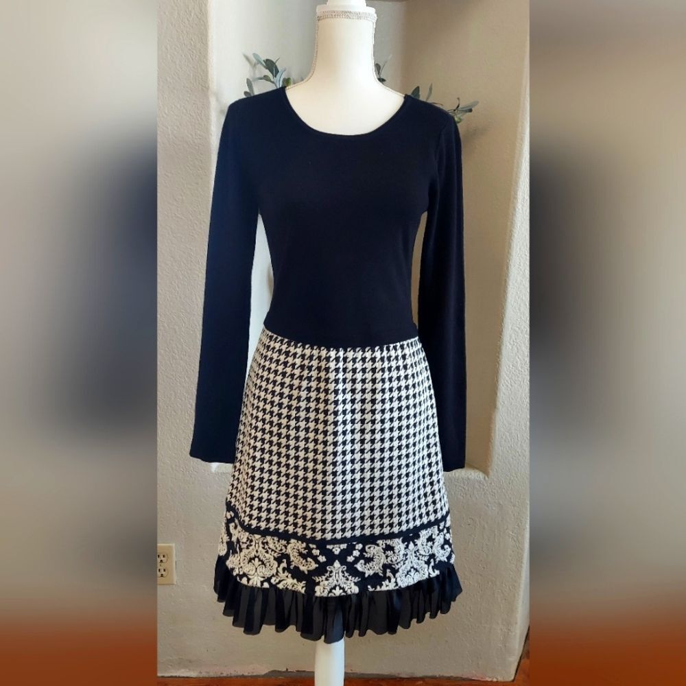 Anthropology Mystree Knitted  Black And White Houndstooth Dress Size Medium